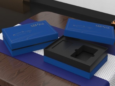 電子產(chǎn)品包裝盒天地蓋應(yīng)該搭配什么內(nèi)托呢？