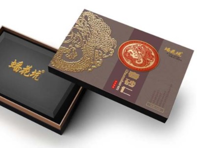 禮盒廠家搭配這樣的內(nèi)托，保健品包裝盒真上檔次