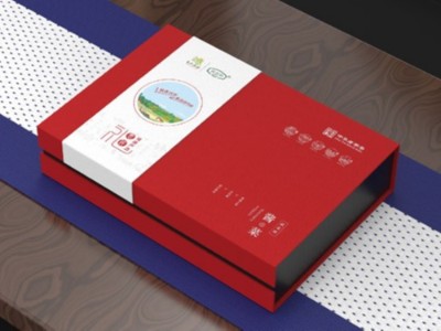 濟南紙盒廠家提醒，現(xiàn)在定制包裝盒，還能趕上春節(jié)銷售旺季的這班車！