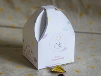 濟南包裝盒廠家設計的化妝品包裝盒，如何得到消費者認可？